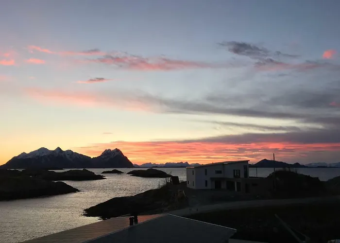 Svinoya, Hyggelig شقة